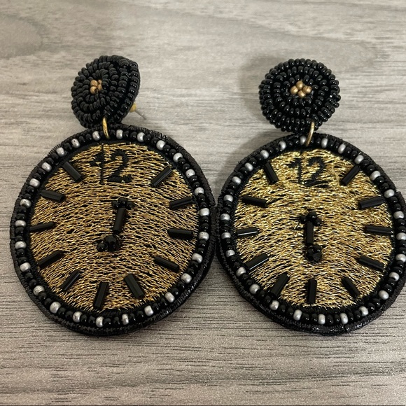 🎉💛Black Gold Midnight Hour New Year’s Earrings - Picture 1 of 1